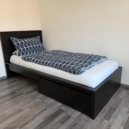 13 Og Apartment *
